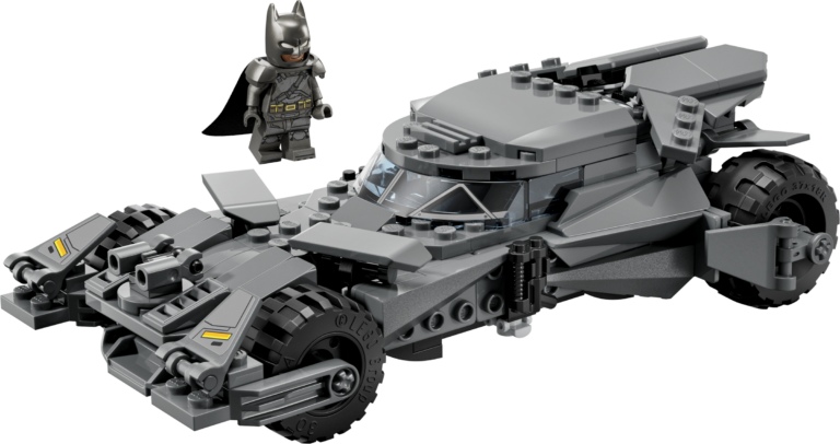 LEGO Batman™ «Бэтмен против Супермена™ Бэтмобиль™» 76331 — фото 1